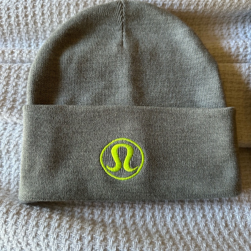 Lululemon Unisex Gray Beanie